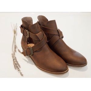 Vegan leather ankle books with brass buckles